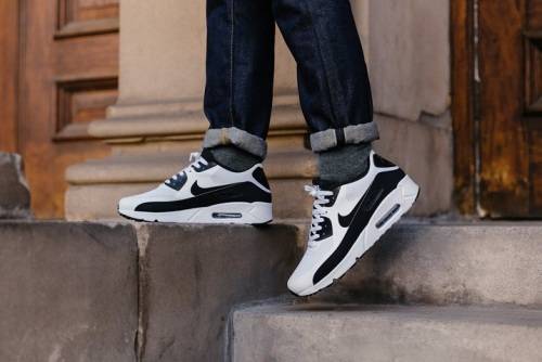 Original Mens Nike Air Max 90 Ultra 2.0 Essential - 875695-100 - UK 9 (SA 9)