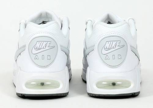 Original Ladies Nike Air Max IVO - 580519-105 - UK 5 (SA 5)