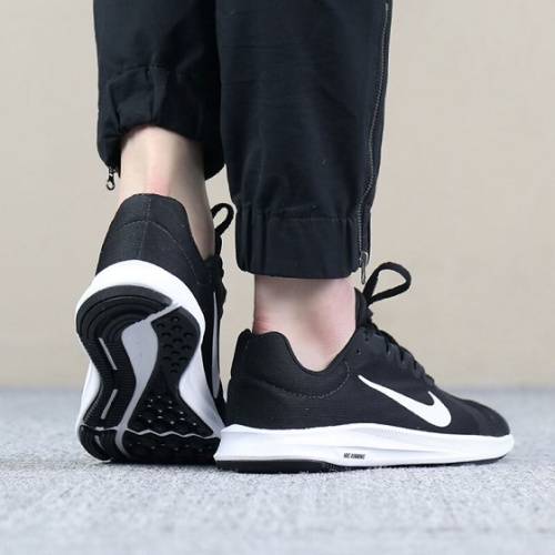 Original Ladies Nike LUNAR APPARENT - 908998-001 - UK 4 (SA 4)