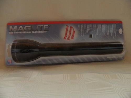 Brand New Still in Original Sealed Packaging MAGlite! (Metal)