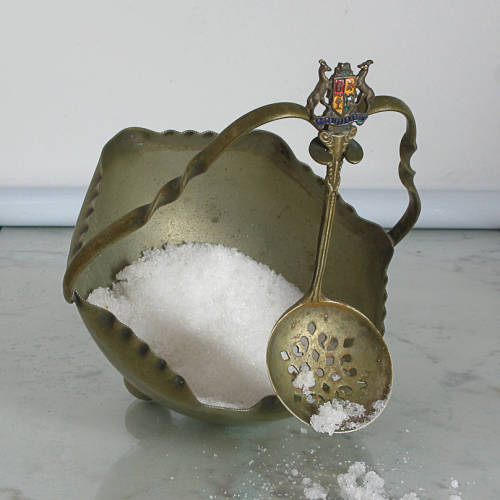 VINTAGE SUGAR BOWL AND SUGAR SPOON