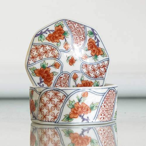 VINTAGE CERAMIC TRICKET DISH