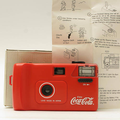 VINTAGE PHOTOGRAPHY ENJOY COCA-COLA 35mm CAMERA