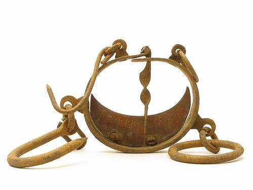 VINTAGE MOON SCALE HANGING BALANCE COPPER AND IRON