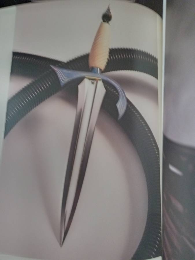 African Blade (TPS-101A)