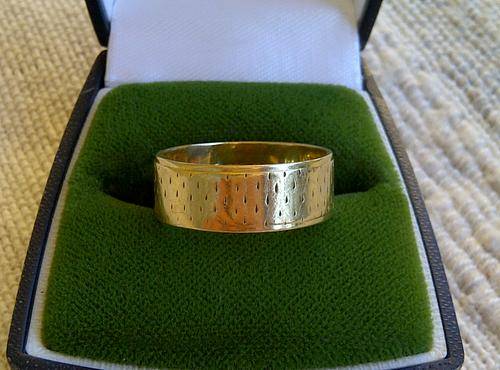18ct Gold plain band