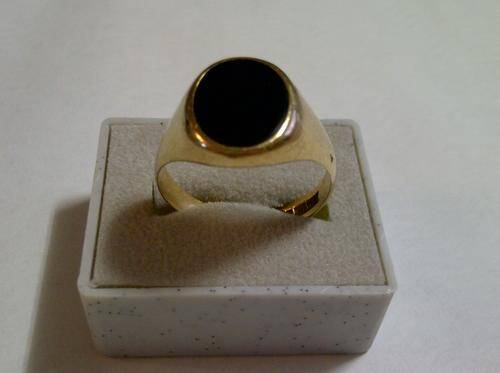 9ct Gold Onix ring
