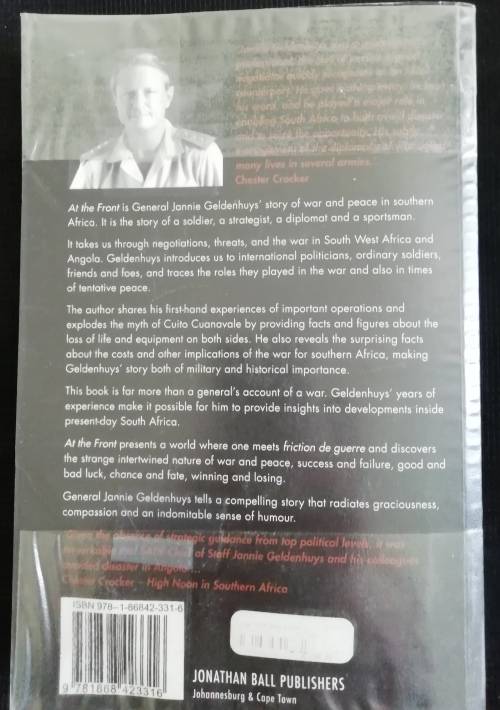 At the Front - A General`s Account of South Africa`s Border War  / Jannie Geldenhuys
