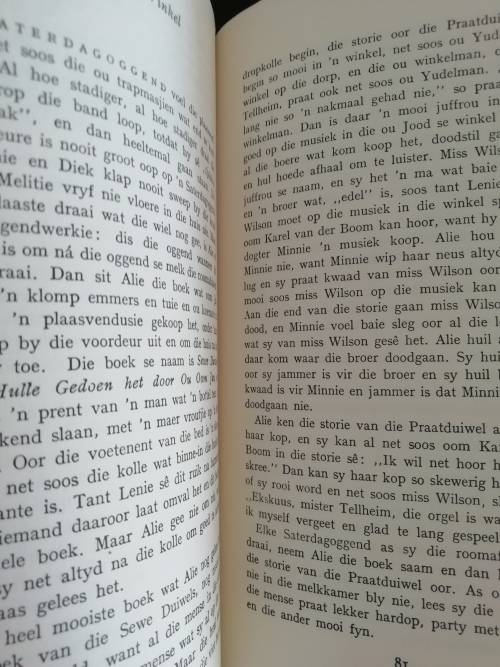 Nuwe stories van Rivierplaas / Alba Bouwer