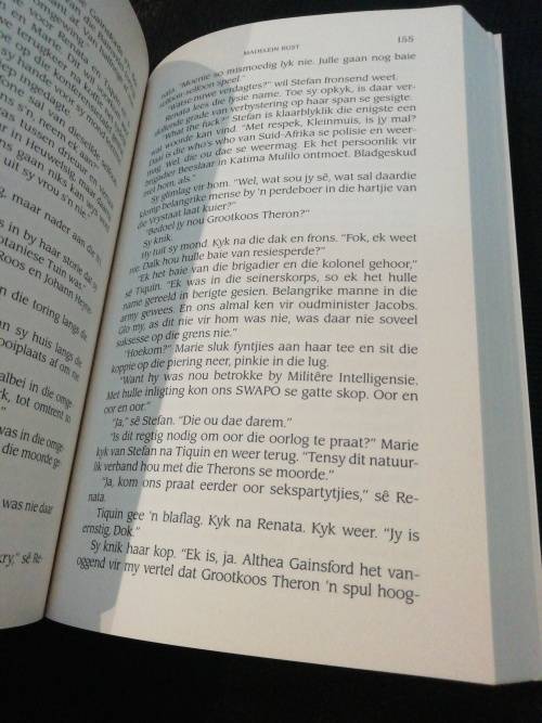 MOORDHUIS / Madelein Rust