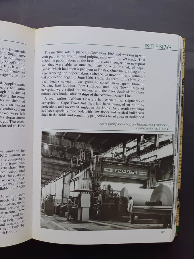 Paper Chain. The Story of Sappi / Hocking, Anthony