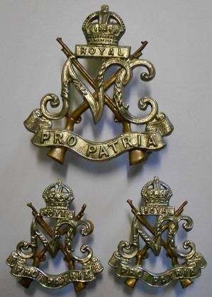Royal Natal Carbineers Bi-Metal Cap & Collar Badges 1936 - 64 Owen 366, 365 & 367