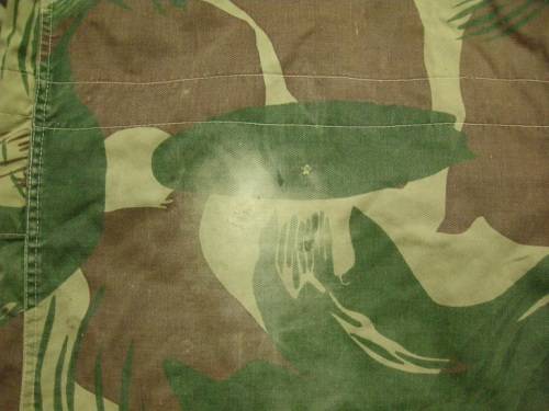 Rhodesian Camo Bush Jacket Note Hole (50x55mm) @ Back & Condition Size 53cm Armpit to Armpit