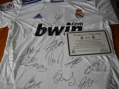 Wow!! Squad signed Real Madrid Football/Soccer shirt!! no reserve!!!