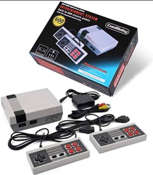 600 in 1 Retro Gaming Console with 2 controllers