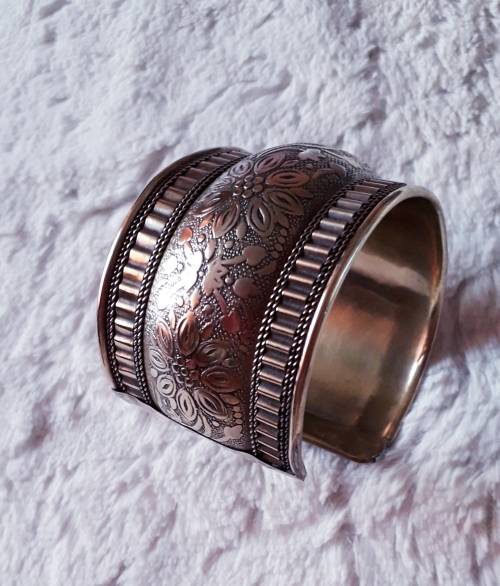 Vintage brass ornate cuff bangle