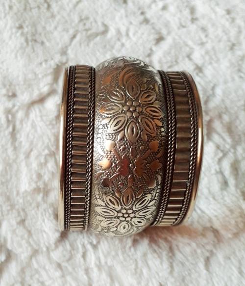 Vintage brass ornate cuff bangle