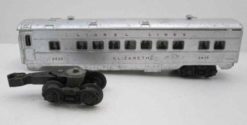 Assorted Vintage Lionel Train & Tracks, 31 Pieces, See Ad For All Details