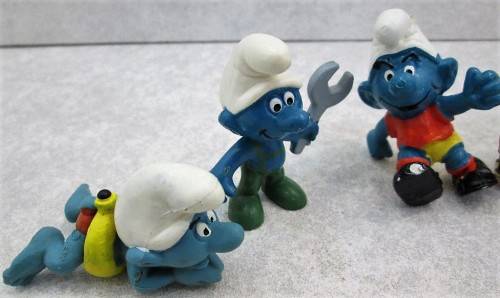 5X Smurfs - 2 Marked Peyo; 1X each - Peyo Schleich; Peyo Schleich Hong Kong; Peyo W.Germany