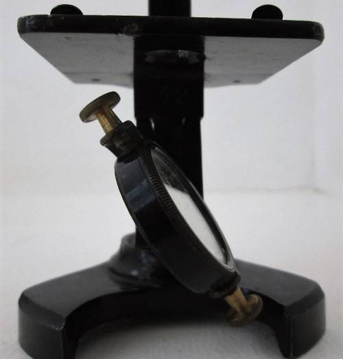 Small Brass Antique Microscope Plus Box - Height 22,5cm