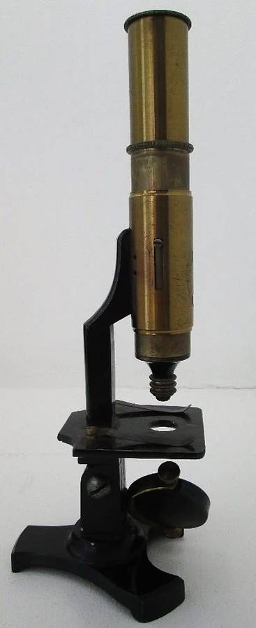 Small Brass Antique Microscope Plus Box - Height 22,5cm