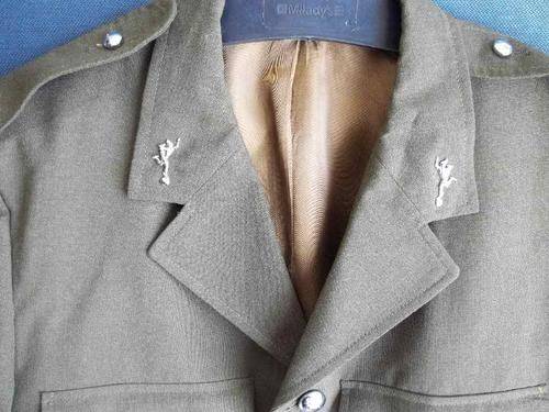 Dark Olive Green Military Tunic Service Dress, 1977 With Silver Springbok Buttons - Size RR 102