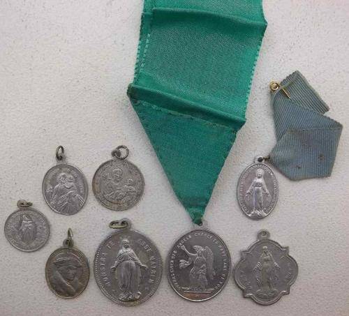 8X Vintage Catholic Saint Medallions