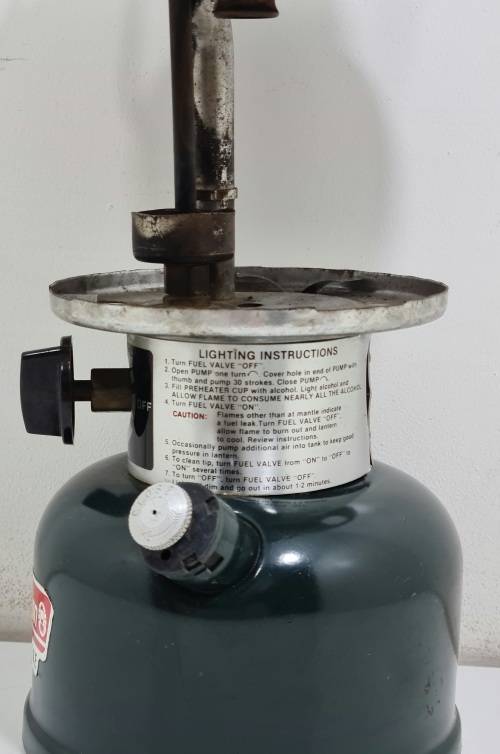 Coleman Kerosene Lamp, Model 214A700, No Glass!