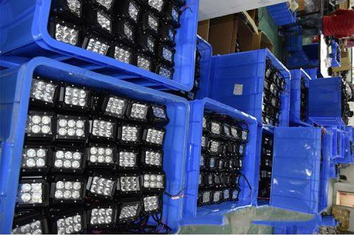 27W LED CREE WORK LIGHT BAR SQUARE LAMP FLOOD TRUCK BOAT OFFROAD 12V 24V