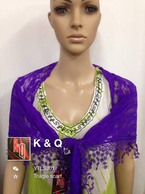 K & Q scarf -triangle scarf