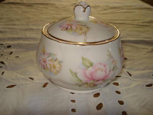 Queen Anne sugar bowl
