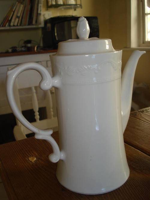 Coffee pot