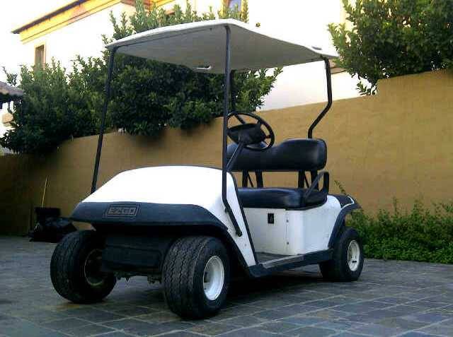 EZGO 2 SEATER GOLF CART , CRAZY WEDNESDAY AUCTION R1.00 START(Please read)