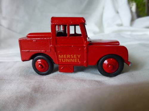 Dinky Toys #255 Mersey Tunnel Police 1961 Land Rover Meccano England.