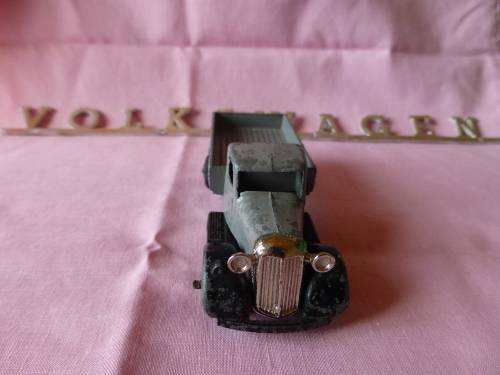 Dinky Toys 25A Wagon Meccano Ltd and Volkswagen Emblem