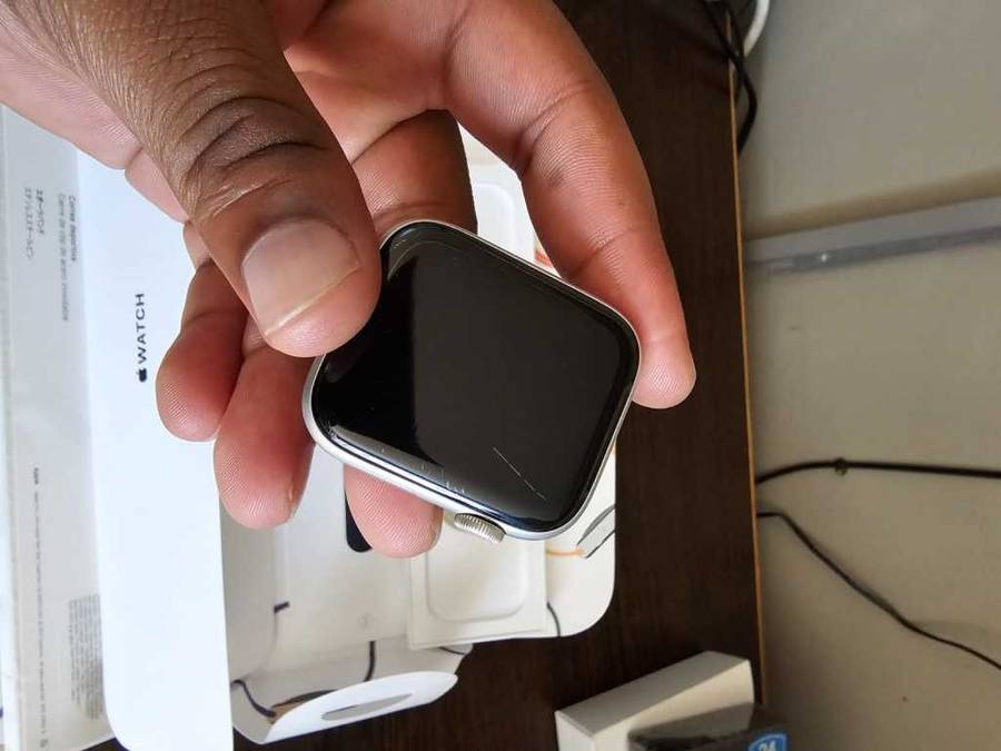 Apple Watch SE (44mm , 2nd Generation, GPS) Aluminium Case