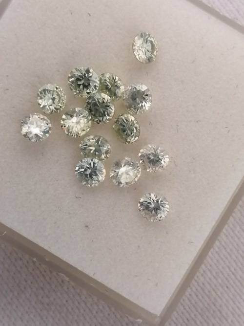 4.74cttw Vvs1 Round G-H White Loose Moissanite (14 stones and 1 stone per bid)