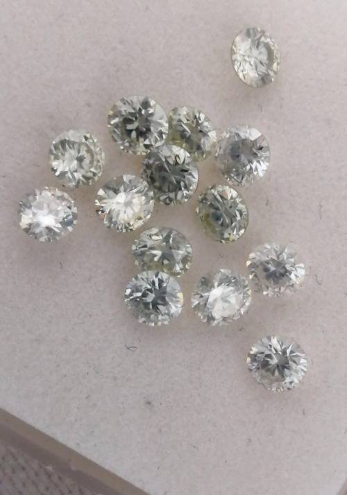 4.74cttw Vvs1 Round G-H White Loose Moissanite (14 stones and 1 stone per bid)