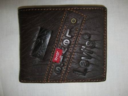 LEVIS MENS WALLET (BOXED)