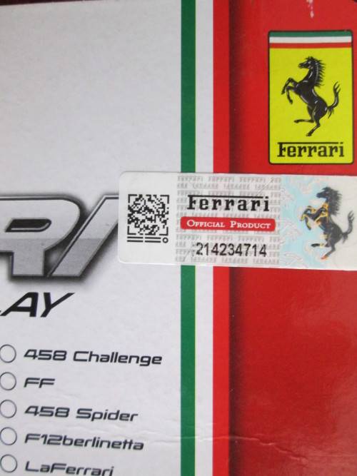 ***FERRARI FF - SCALE 1:43 - OFFICIAL PRODUCT