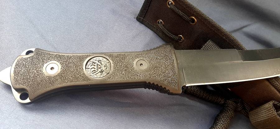 LARGE HUNTING DAGGER WITH SHEATH