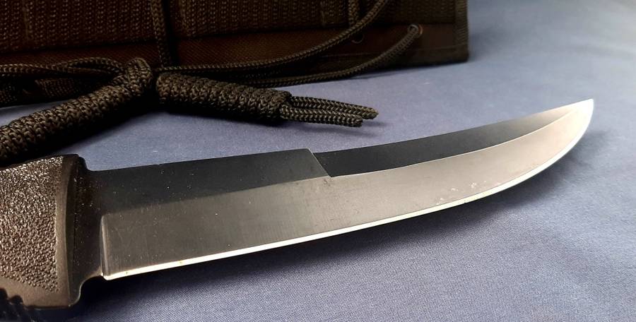 LARGE HUNTING DAGGER WITH SHEATH