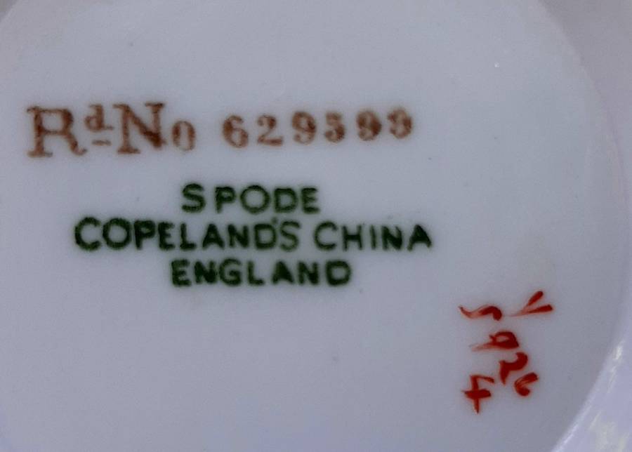 HUGE LOT OF AUTHENTIC SPODE TABLEWARE