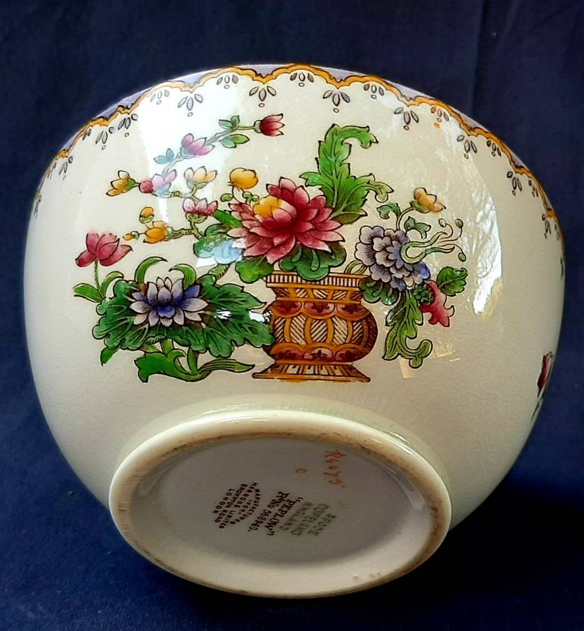 HUGE LOT OF AUTHENTIC SPODE TABLEWARE