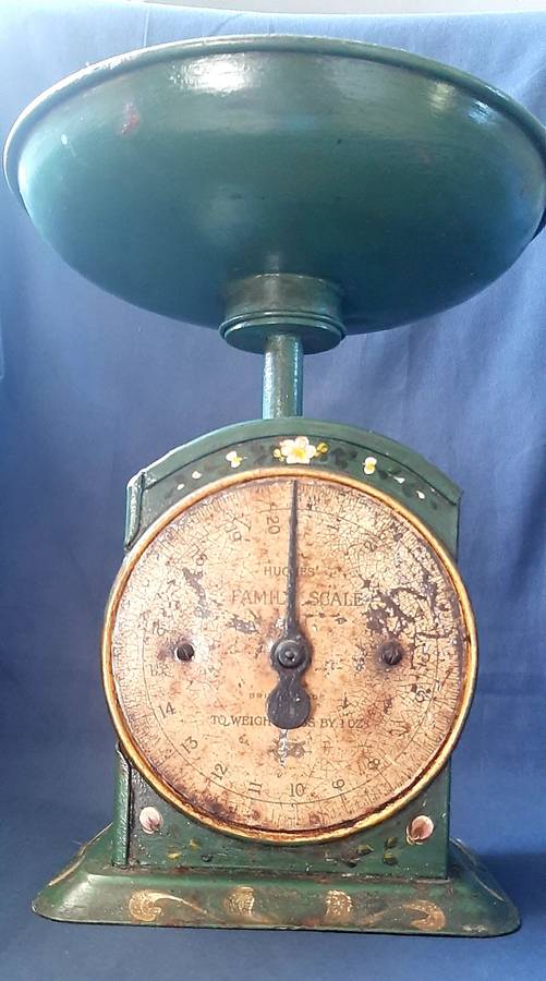 VINTAGE HUGHES COTTAGE FARMSTYLE KITCHEN SCALE  -  27CM HIGH
