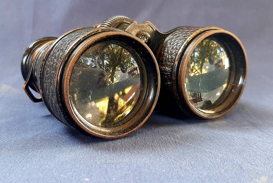 VINTAGE COLEMONT SERIE VEGO BINOCULARS
