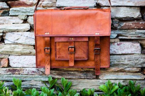 MASSIVE SAVINGS!!! Stunning BRAND NEW Leather (GENUINE LEATHER) Laptop / Carry / Notebook Bag