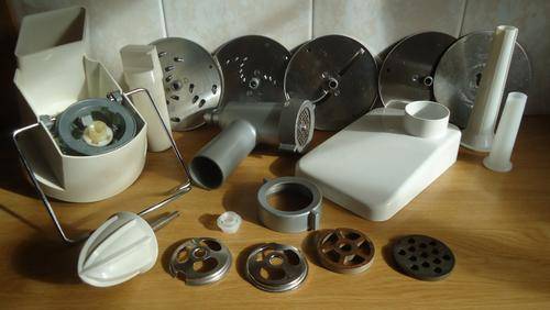KENWOOD ATTACHMENTS-LARGE LOT