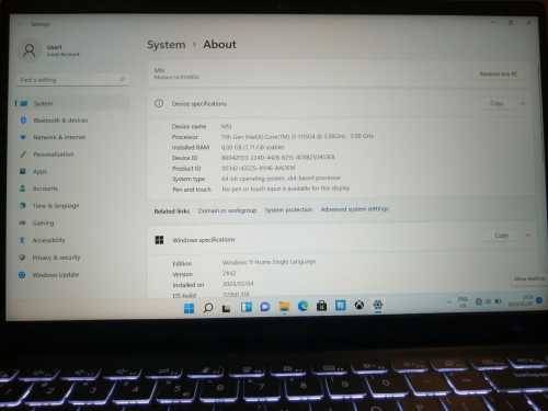MSI Modern 14  Core i3  11th Generation notebook **BRAND NEW**