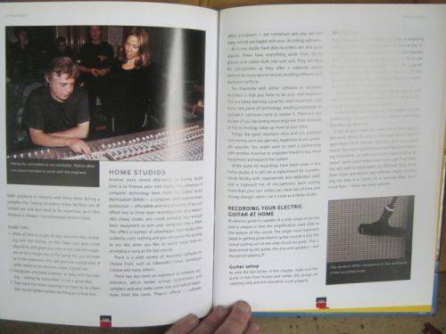 ELECTRIC GUITAR HANDBOOK--- RATCLIFF